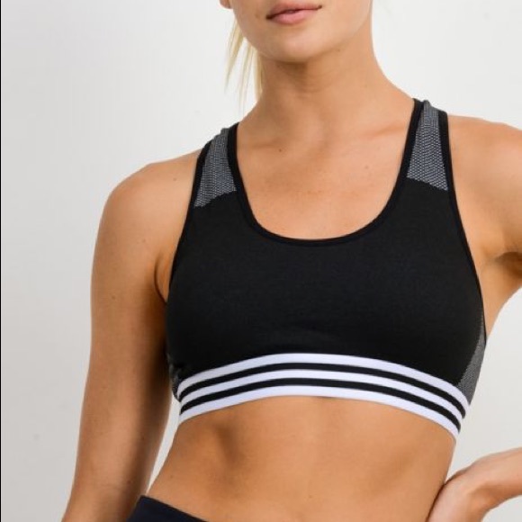 NWT🍁 Seamless Hybrid Cutout Racerback Sports Bra - Picture 7 of 8
